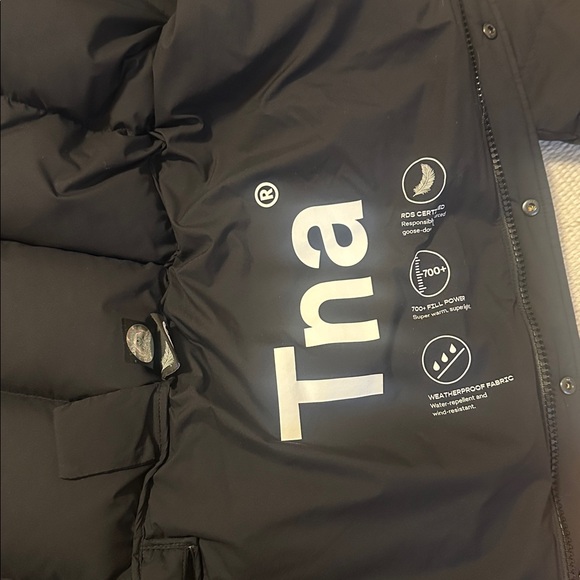 Aritzia TNA Super Puff Long Black - Picture 5 of 8